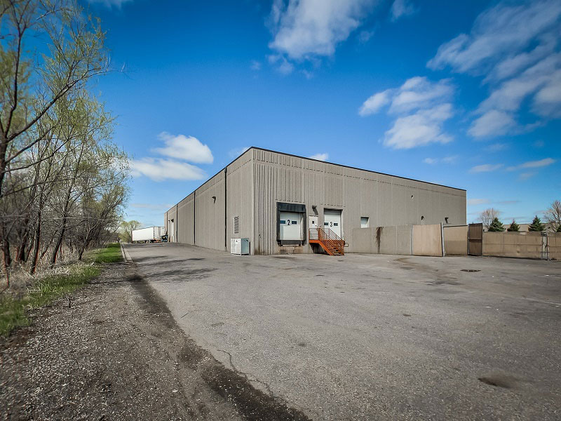 3020 104th Ln NE Blaine, MN CRE Partners